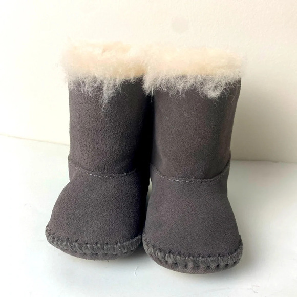 UGG Caden Boot size 1 ( 0-6 months ) XS grey lined warm booties - Picture 2 of 11